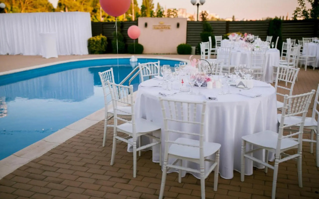 Bacolux Craiovita Hotel & Events