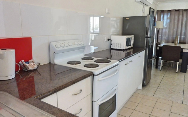Jadran Motel & El Jays Holiday Lodge