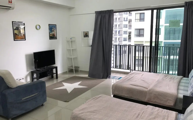 Roomy 28 homestay@I Soho