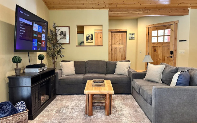 River Song Cabin 3 Bedroom Home