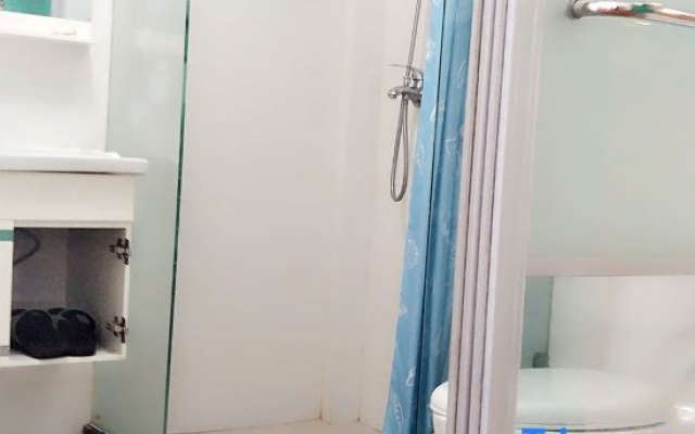 Super 8 Hotel (Shanghai Outlet Lushen Road) – Bathroom – Shanghai