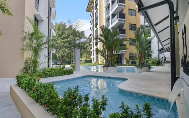 Heavenly View - 2 Bdrm Oceanview Apartment