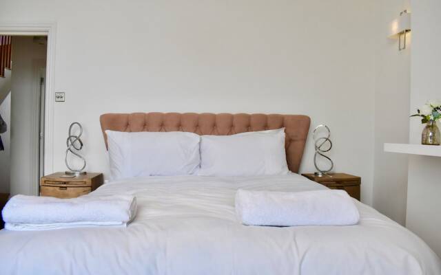 Three Bedroom Penthouse in Brighton