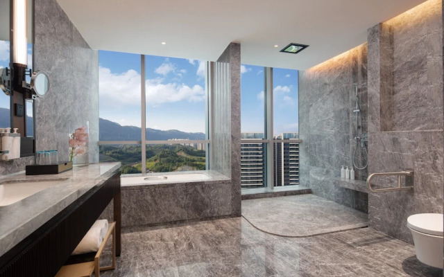 Hualuxe Yibin, An IHG Hotel