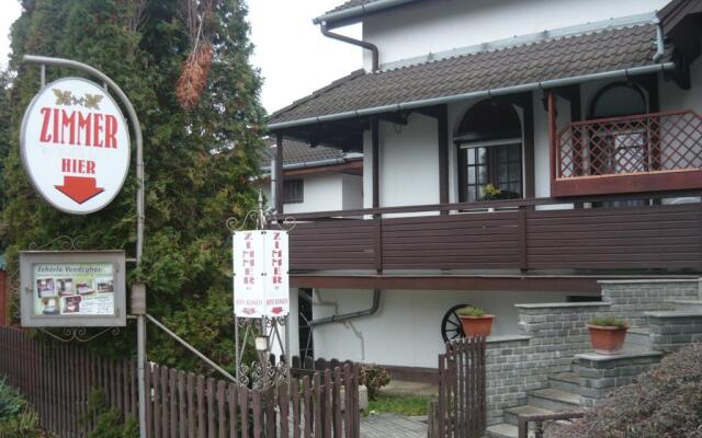 Fehérló (White horse) Restaurant