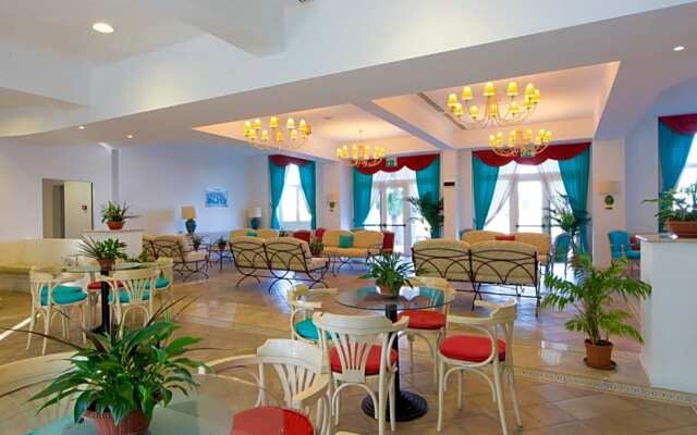 Costanza Charme Club
