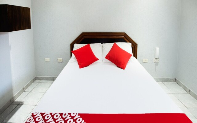 OYO Hotel Anália Franco