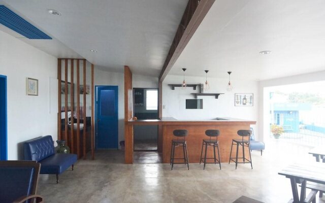 Highway to H Inn - Totolan