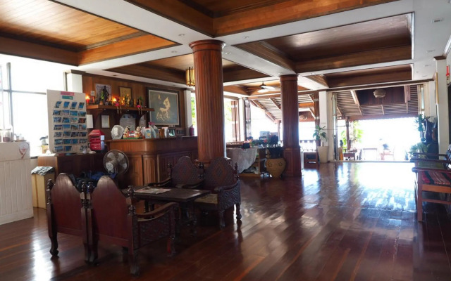 Blue Diamond Resort