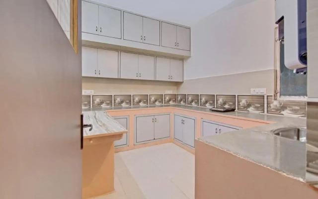 Oyo Home 78927 Elegant Studio Sarita Vihar