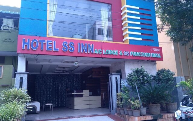 Iroomz Hotel New SS INN