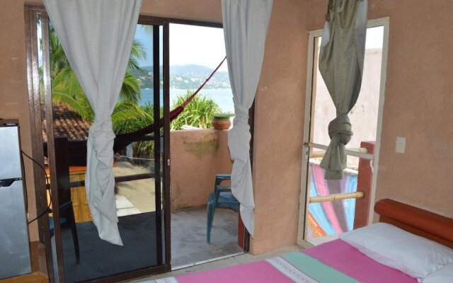 Suites Playa La Ropa Hotel El Pirata