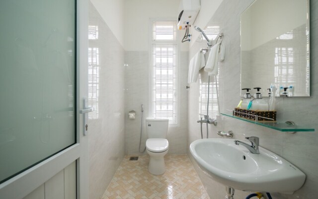 Joy House & Apartment