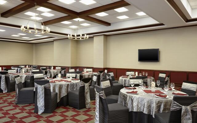 Four Points by Sheraton Calgary Airport