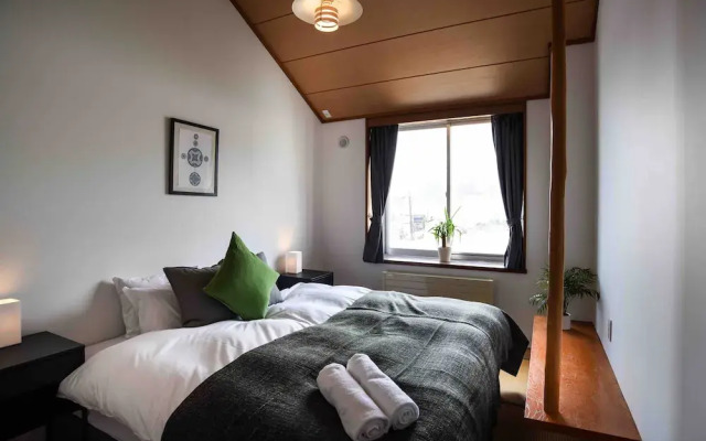 The Phat Packers - Hostel