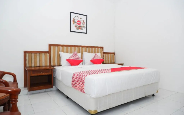 OYO 1136 Hotel Surya Solo