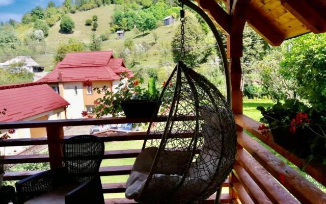 Complex Căsuțe Căsuța din Deal Moisei
