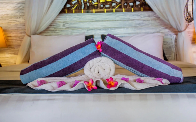 Lembongan Bay Shore Huts