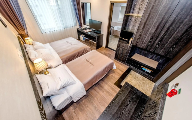 Seawater Spa Hotel Coza