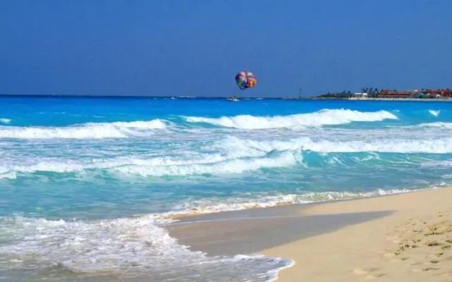 Cancun Beach Apartments