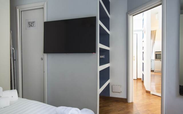 Delicious Apartment in Shopping District