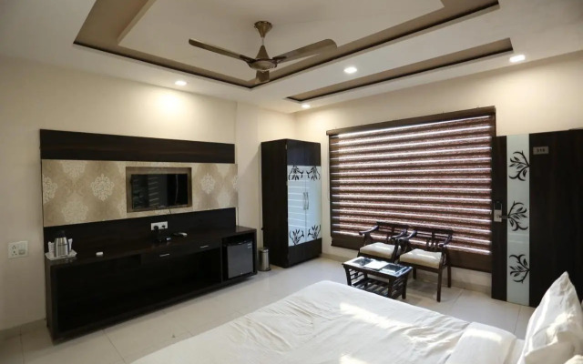 Hotel Ambience Jhansi