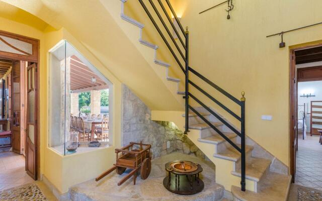 CAN SALAT - Villa for 9 people in Lloseta.