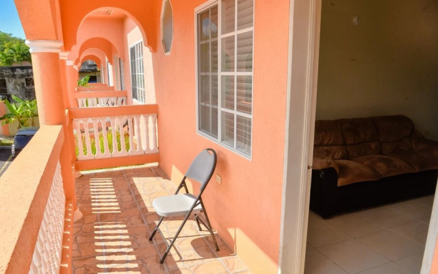 Sea View Apartments Negril