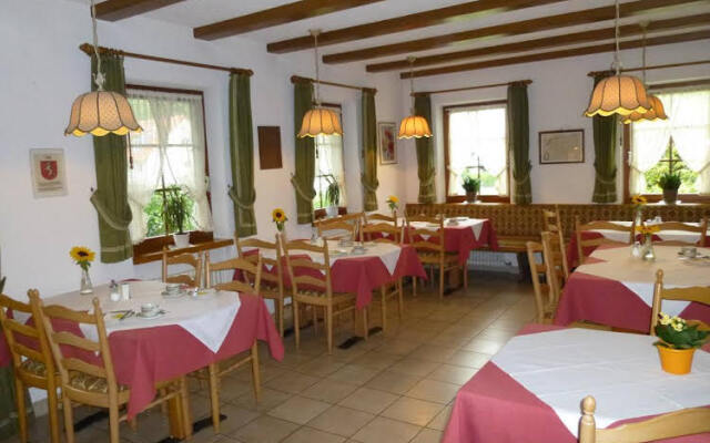 Gasthaus-Hotel Zum Hirschen