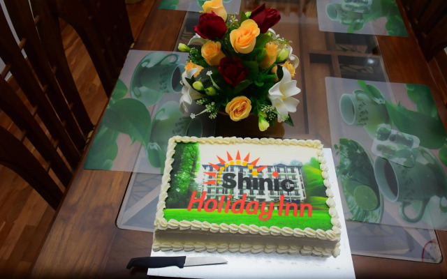 Shinic Holiday Inn