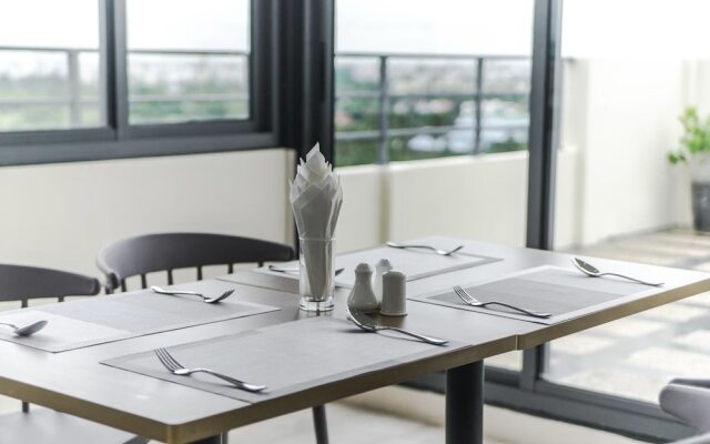 The Gandamar Hotel