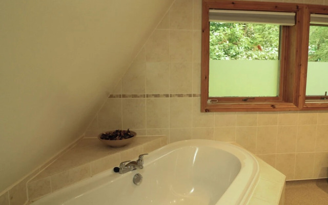 Lodge 58 - Oak Tree Lodge