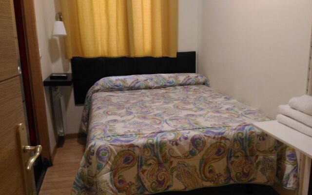 Hostal JQ Madrid 1