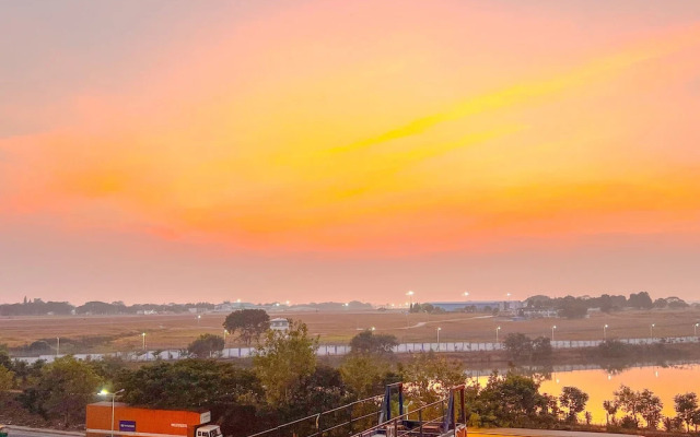 Aero Hotel Near Bangalore International Airport