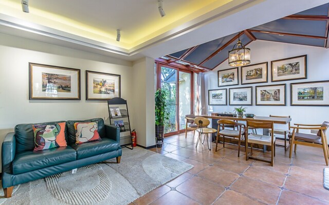 Hangzhou HiddenTsui Hostel