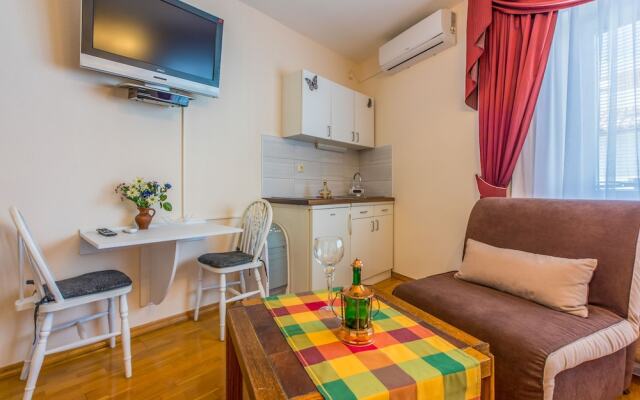 Apartments and Room ART