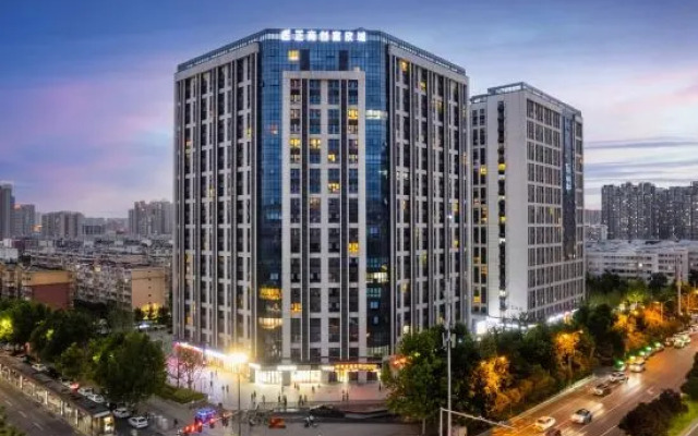 Monster Esports Hotel (Chuangfu Xincheng Branch)
