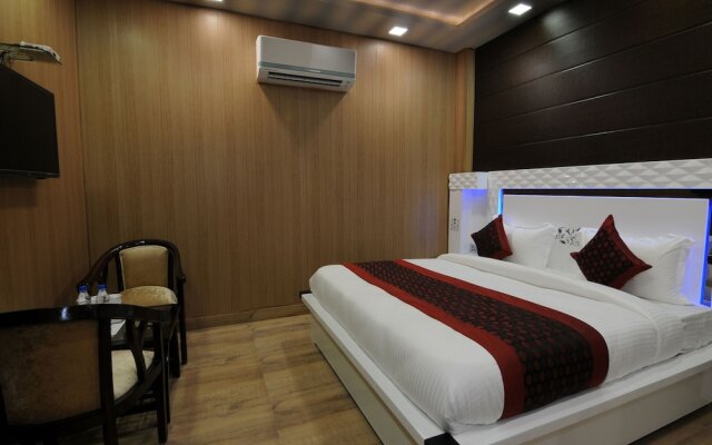 Capital O 12148 Flyover INN