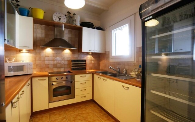 Amati Villa Cavo Dellos