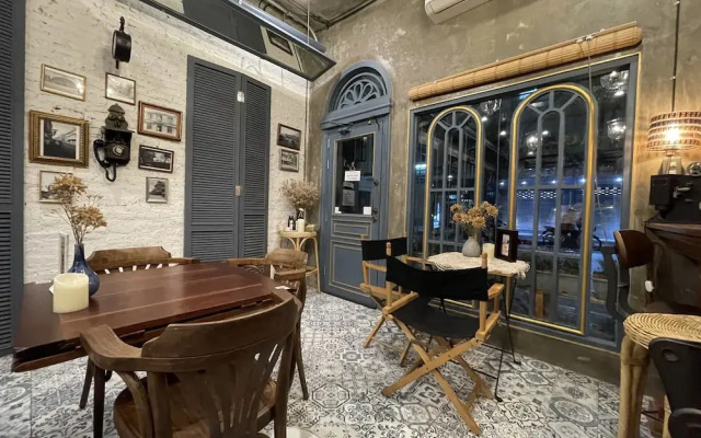 Central Old Town Cottage