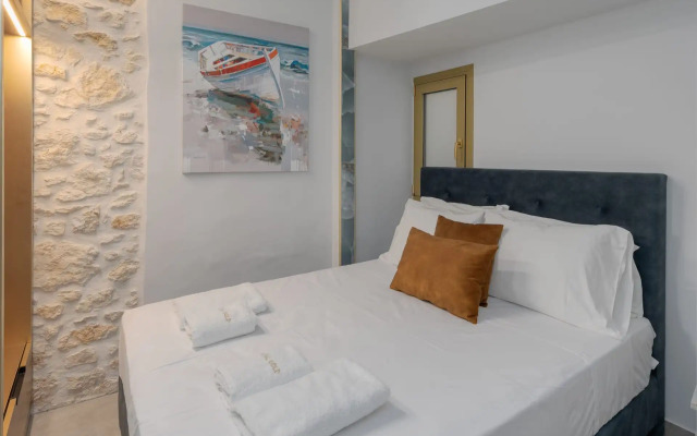 Royal Gold City Suites