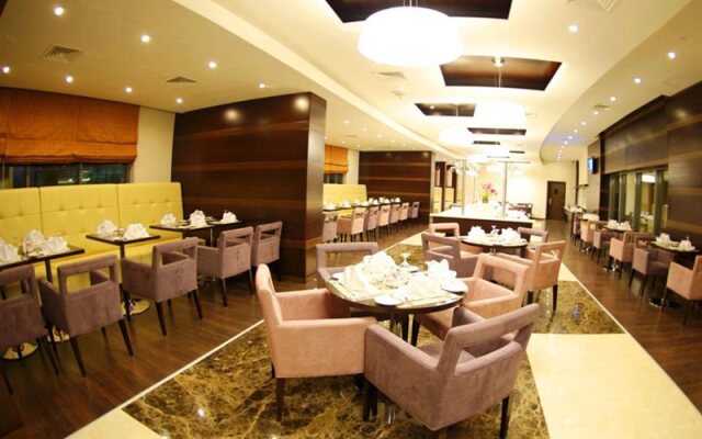 Grand Belle Vue Hotel 