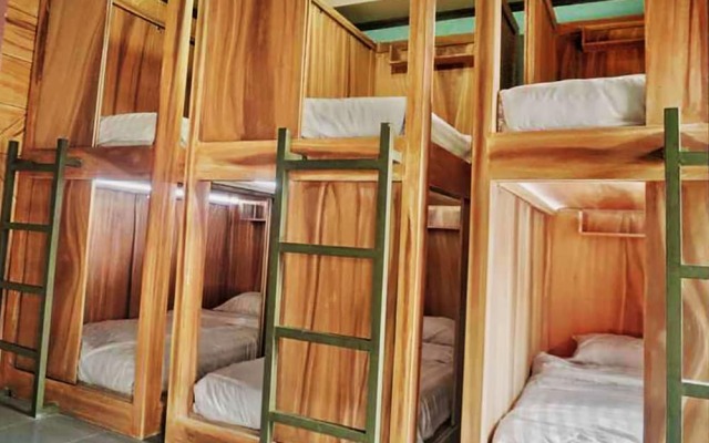 Ayodhya Garden Hostel Yogyakarta by HOM