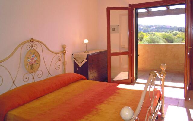 Apartment in Villaputzu with garden