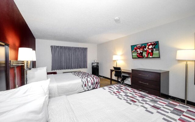 Red Roof Inn Holton