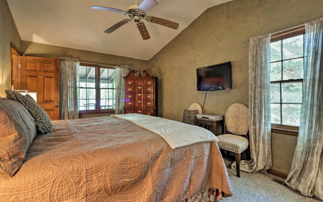 Lakefront Milledgeville Cabin: Private Dock, Porch