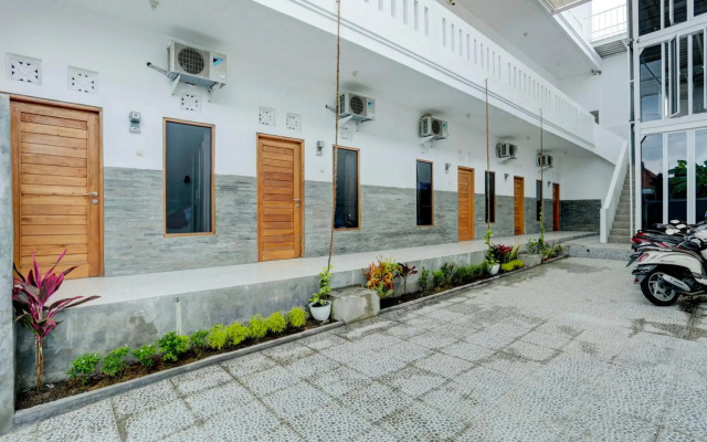 SPOT ON 1942 Asia Residence