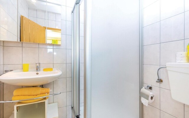 Nice Home in Crikvenica With Wifi and 1 Bedrooms