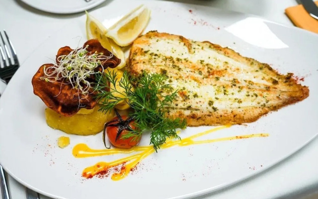 VMG Private Suites - Adults Only