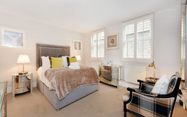 London Choice - South Kensington Mews II